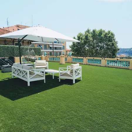 Semiramis וילפראנש-סור-מר