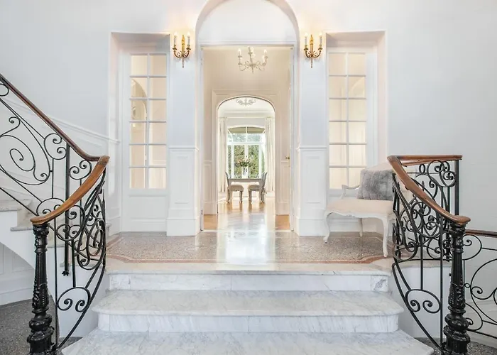 Semiramis וילה וילפראנש-סור-מר