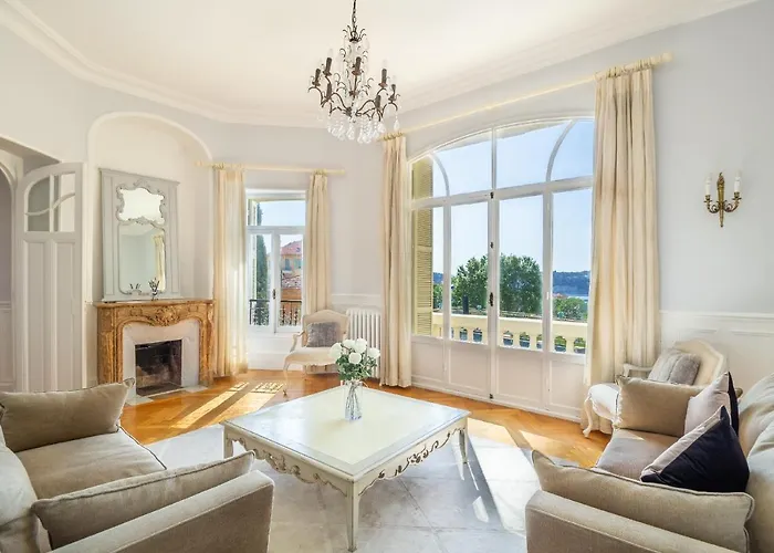 Semiramis וילה *