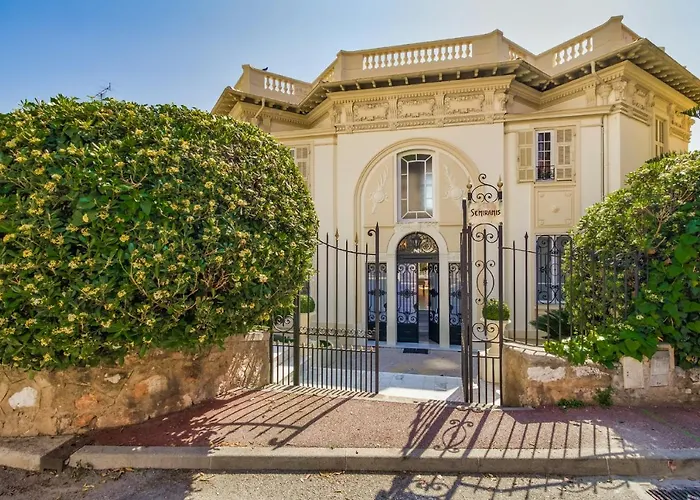 Semiramis וילפראנש-סור-מר